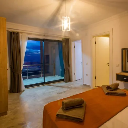 Petek 4 Bedroom With Private Pool -kalkan Вилла Islamlar (Mediterranean)