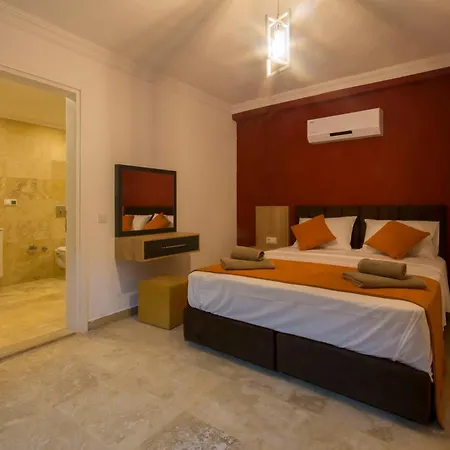 Petek 4 Bedroom With Private Pool -kalkan Islamlar (Mediterranean)